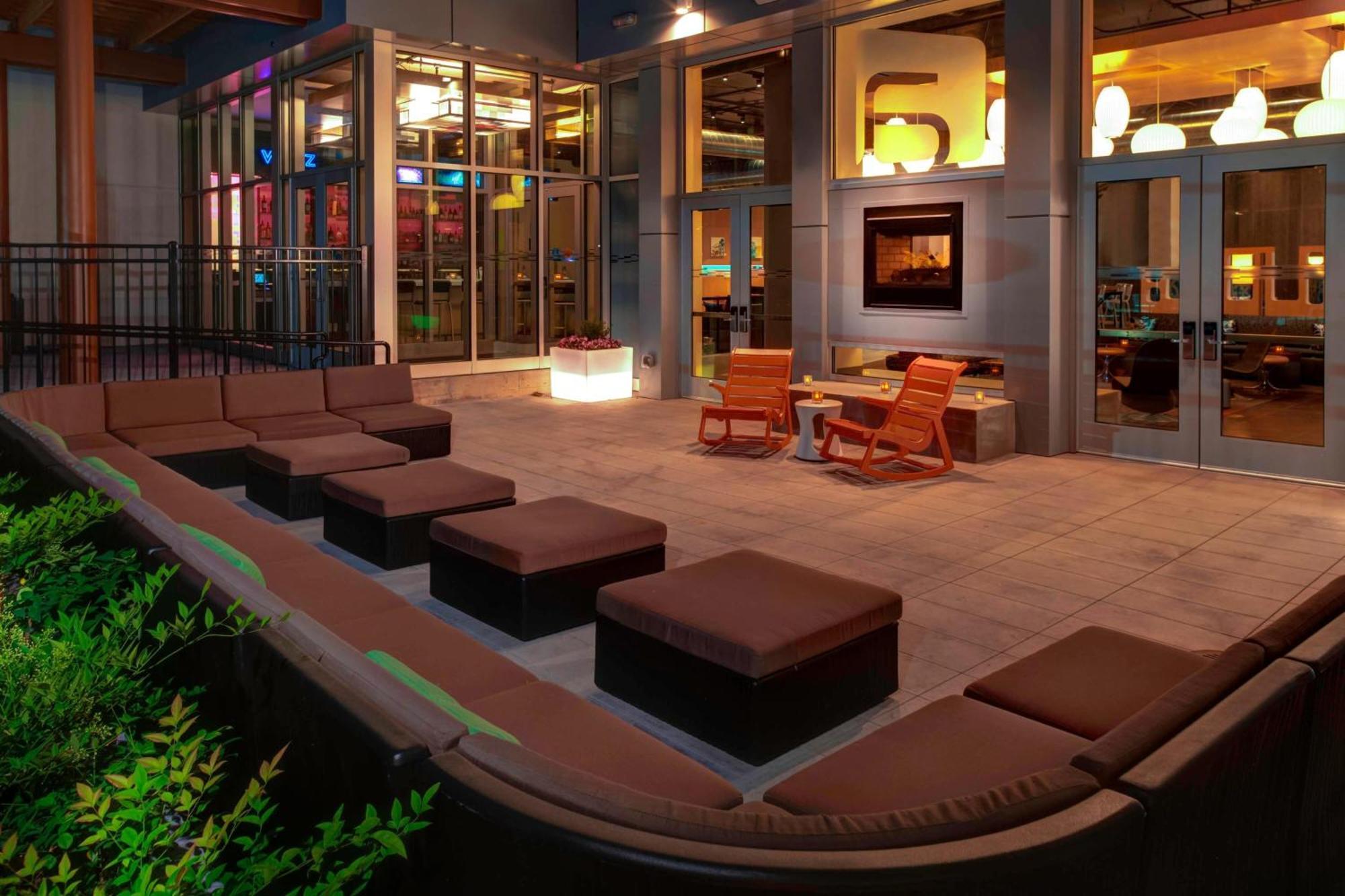 Aloft Wichita Hotel Exterior foto